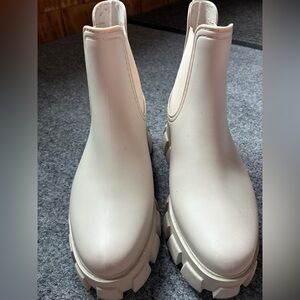 Women's Cream Ankle Boots